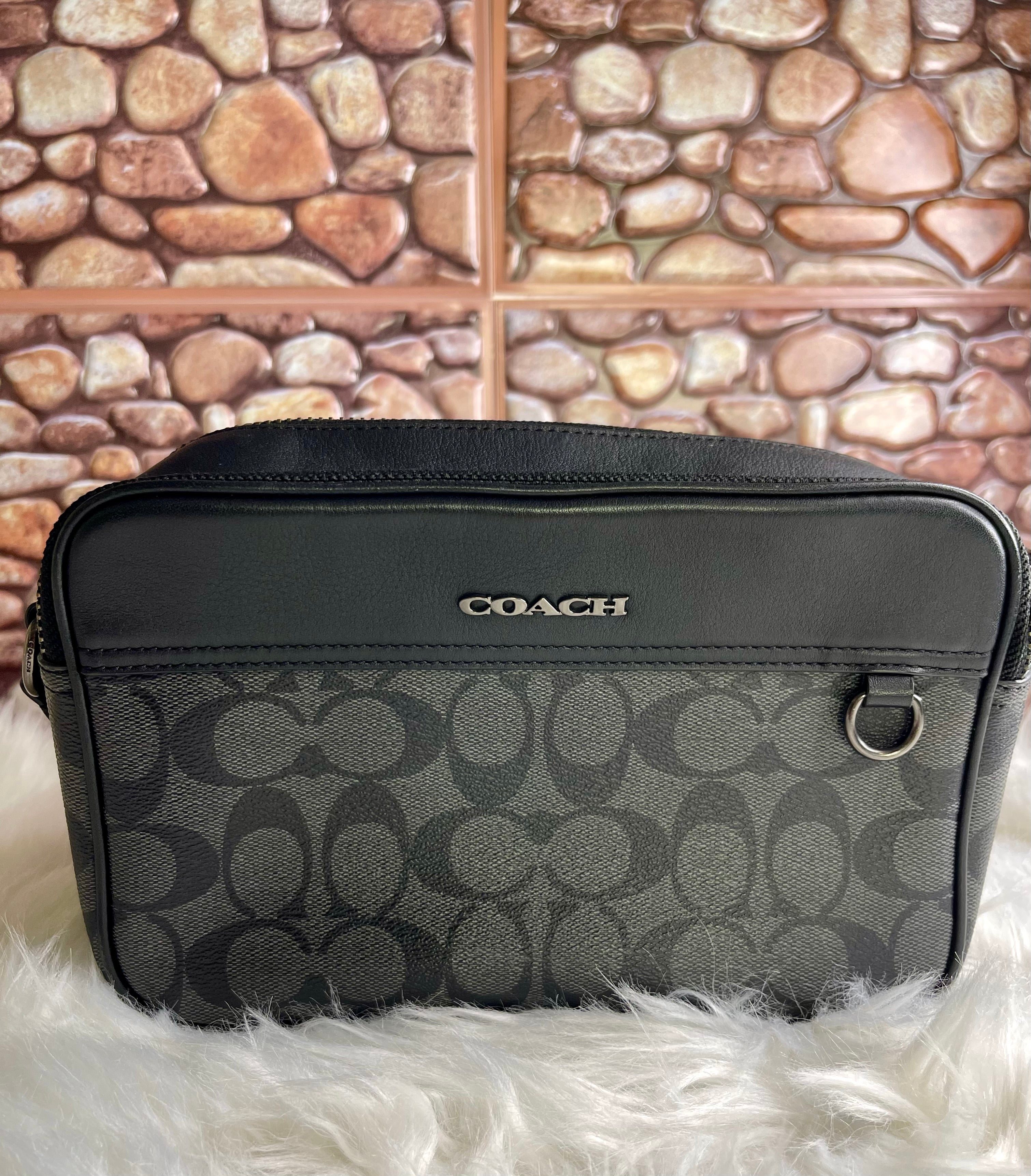 Pre-owned Authentic  Coach crossbody messenger