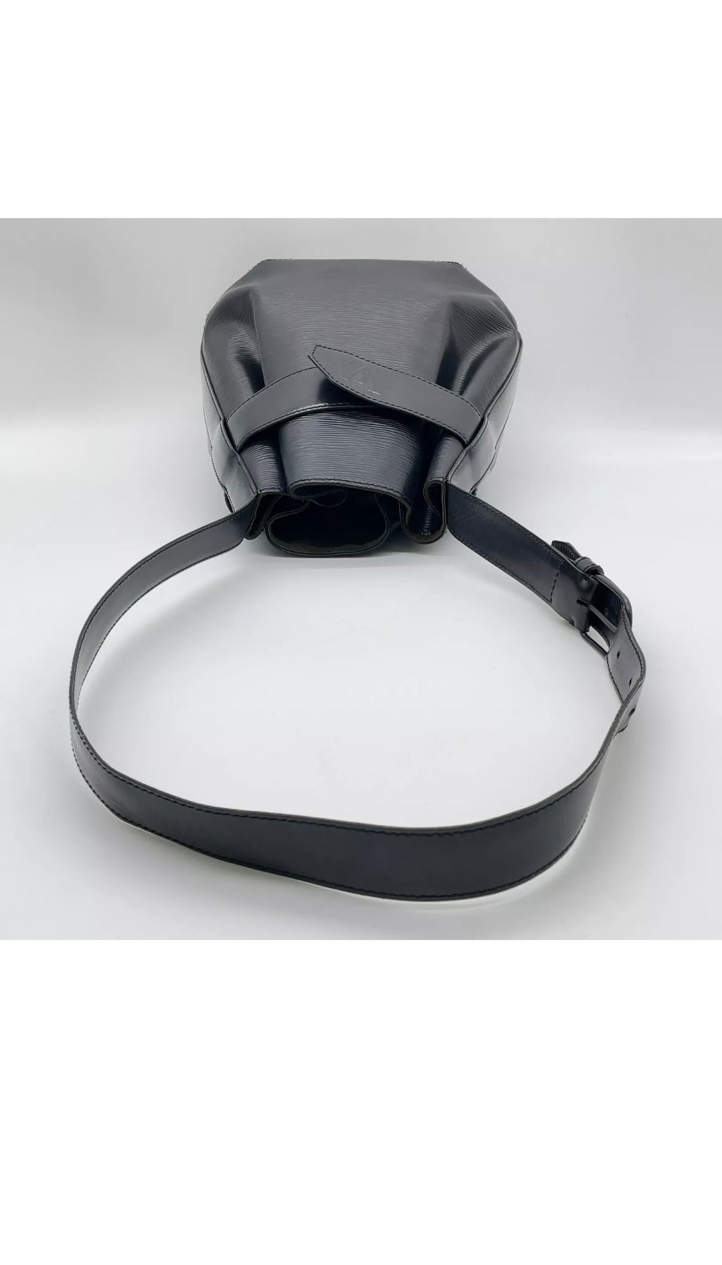 Epi Noir Sac De Paul PM M80157 Shoulder Bag JW060080